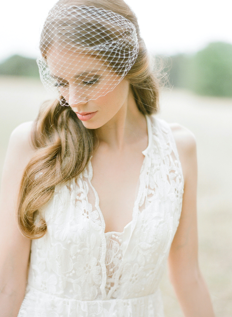 How to choose a birdcage veil 12