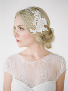 How to choose a birdcage veil 13