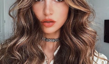 Soft Loose Curls For Long Wedding Hair 7