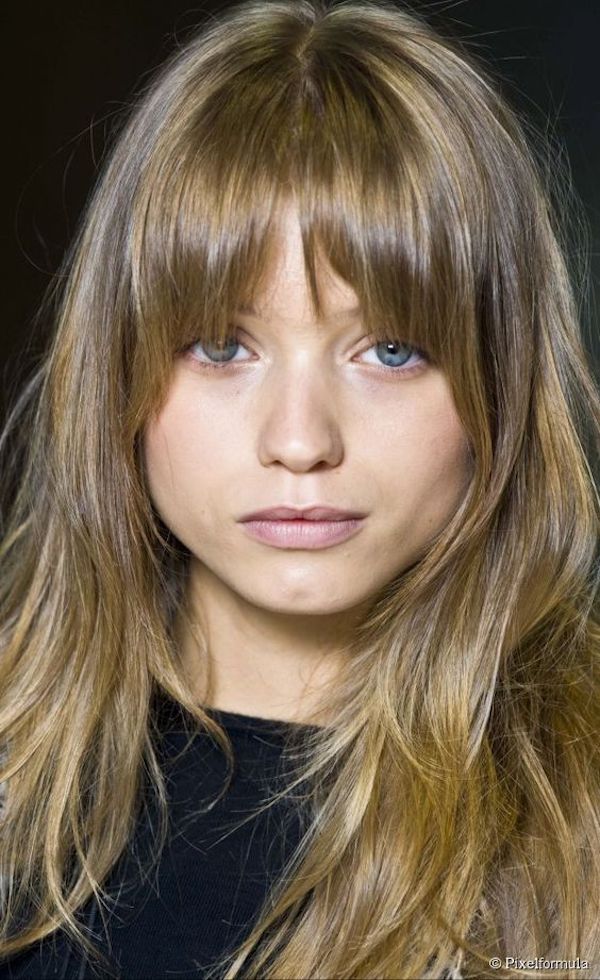 how to style long layered hair with curtain bangs