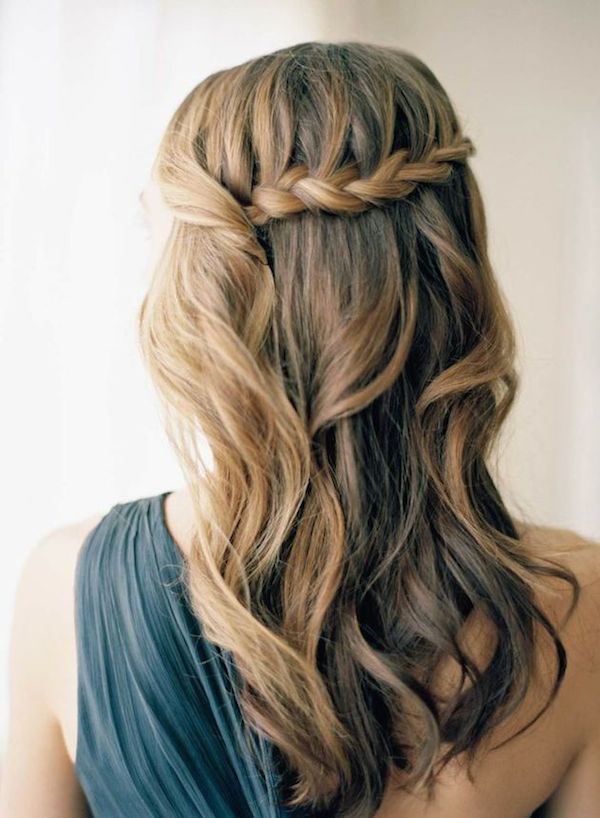 Beach Bride Wavy Hairstyle Jpg Tania Maras Bespoke Wedding