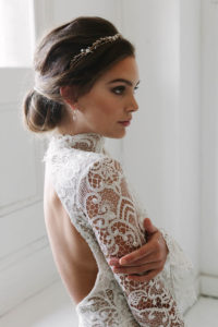 How to accessorise a lace wedding dress 13