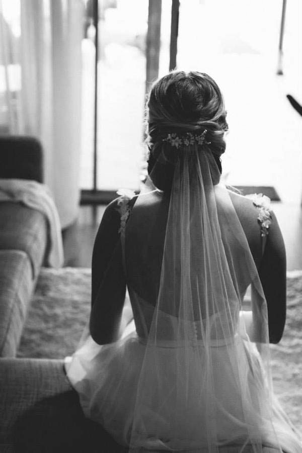 Delicate Details | 5 exquisite wedding hair pins for the fuss-free bride