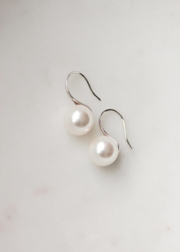 ELLIS pearl drop earrings 10