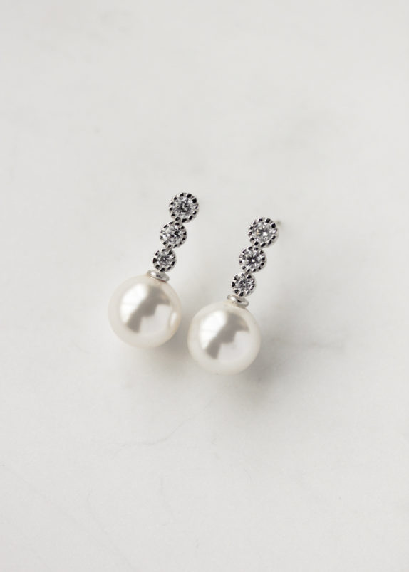 FLYNN pearl bridal earrings 4