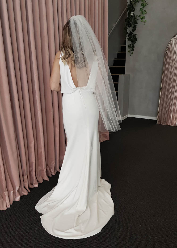 HOLLY  Fingertip veil, mid length wedding veil - TANIA MARAS BRIDAL