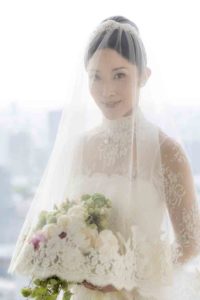 Real bride Lena wearing bespoke Everly headpiece with rhinestones - Japan 4