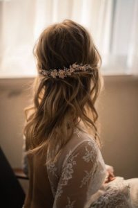 Half up hairstyles for wedding veils 1