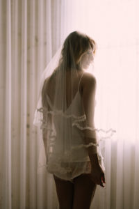 LISETTE fingertip wedding veil with lace 1