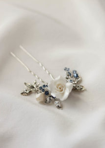 MAYBELLE floral hair pin 3