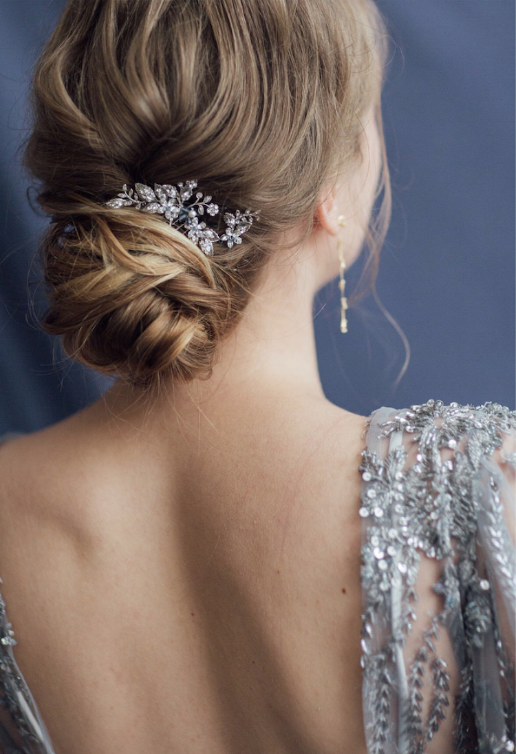 Our favourite something blue wedding hair comb
