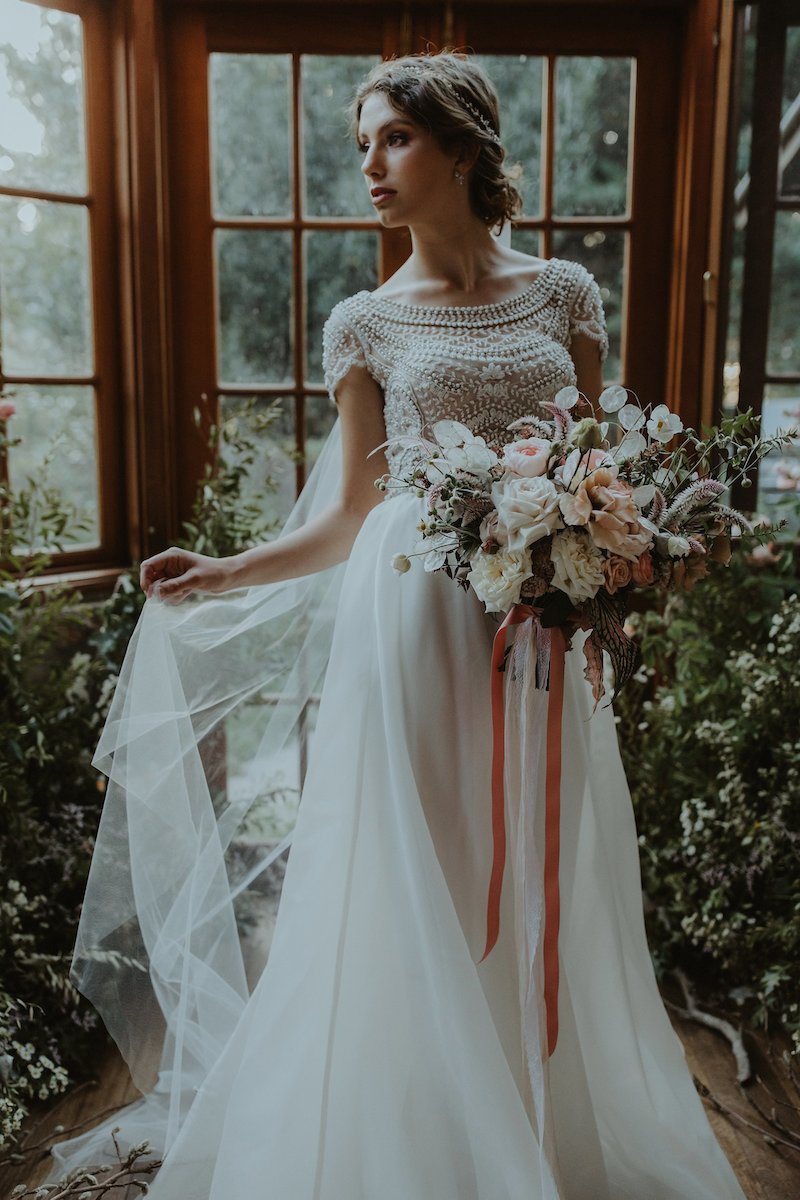 https://www.taniamaras.com/wp-content/uploads/2018/02/AUDREY-chapel-wedding-veil.jpg