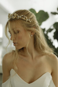 REINA gold wedding crown with pearls 5