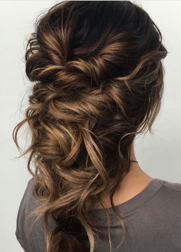 Gorgeous-messy-wedding-updos-23