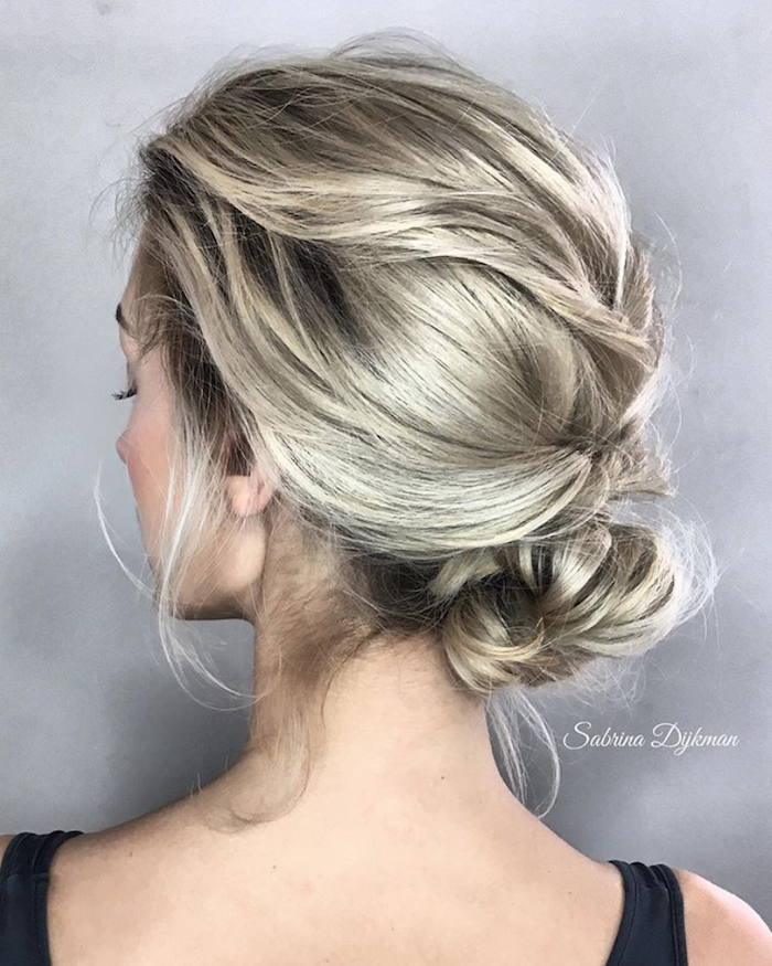 Gorgeous messy wedding updos 4