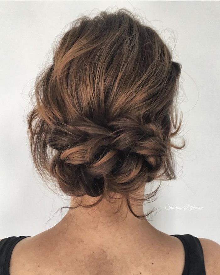 Gorgeous messy wedding updos 5