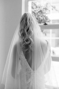 BORDEAUX fingertip wedding veil for classic ponytail