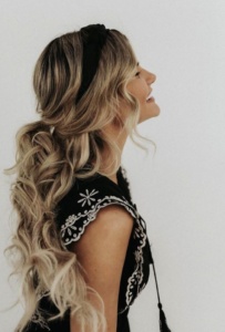 37 beautiful half up half down hairstyles_half up pony 5