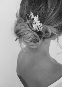 Delicate bridal hair pins for the modern bride_MARQUISE floral hair comb 5