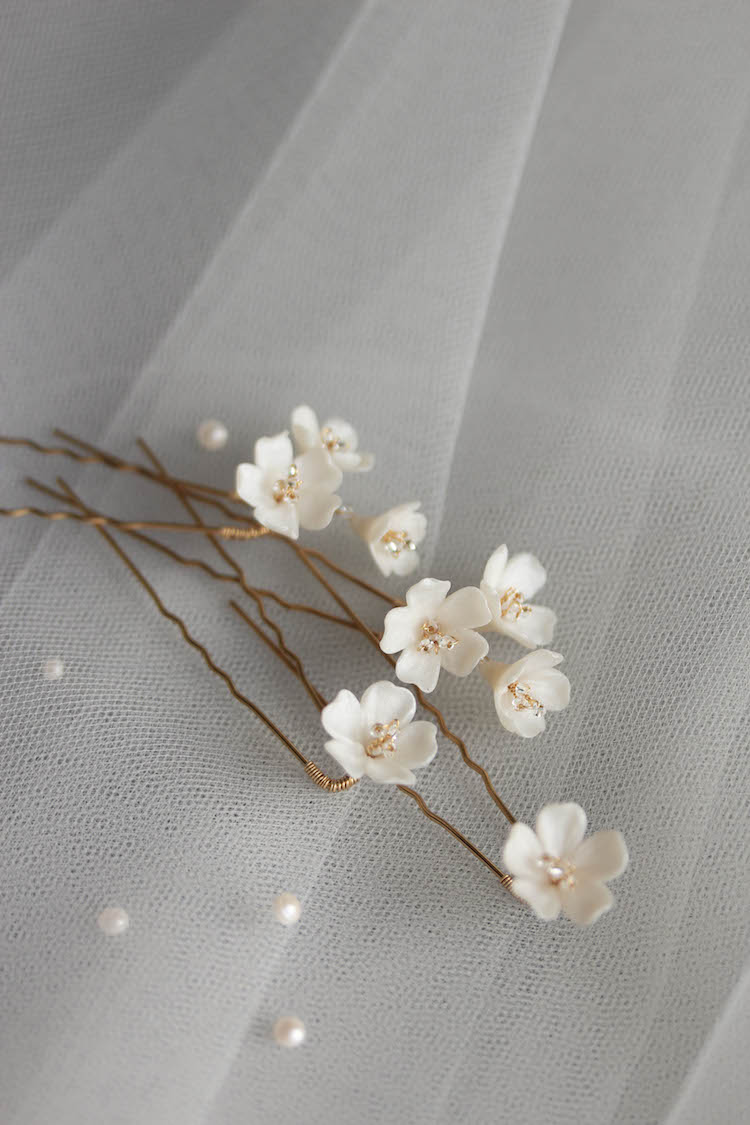 Delicate bridal hair pins for the modern bride_WHISPER ivory flower hair pins 5
