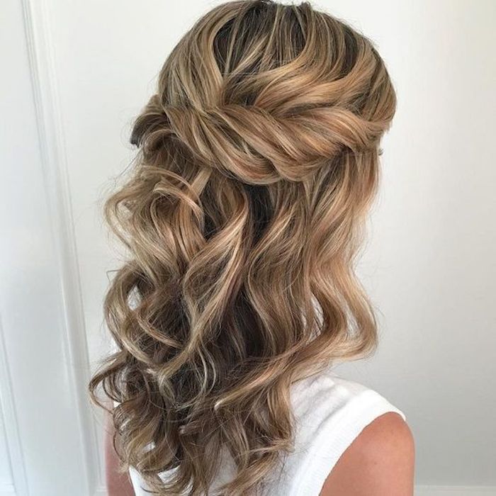 Beautiful bridesmaids hairstyles_half up half down 1