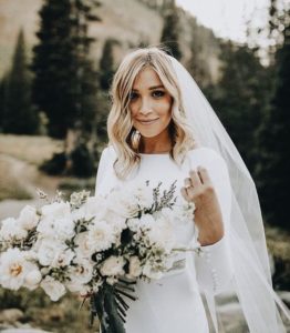 Gorgeous wedding hairstyles with veils_down hair with veil 7
