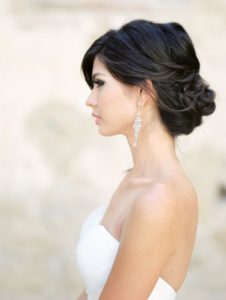 EASY UPDOS_Simple and stunning wedding hairstyles you'll love 15