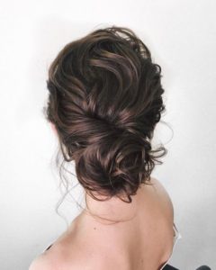 LOOSE UPDOS_Simple and stunning wedding hairstyles you'll love 2