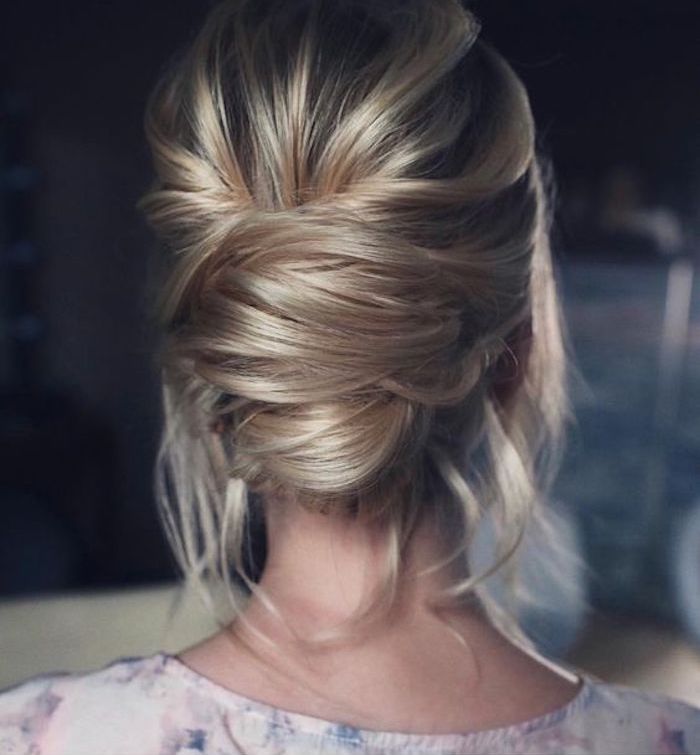 LOOSE UPDOS_Simple and stunning wedding hairstyles you'll love 4