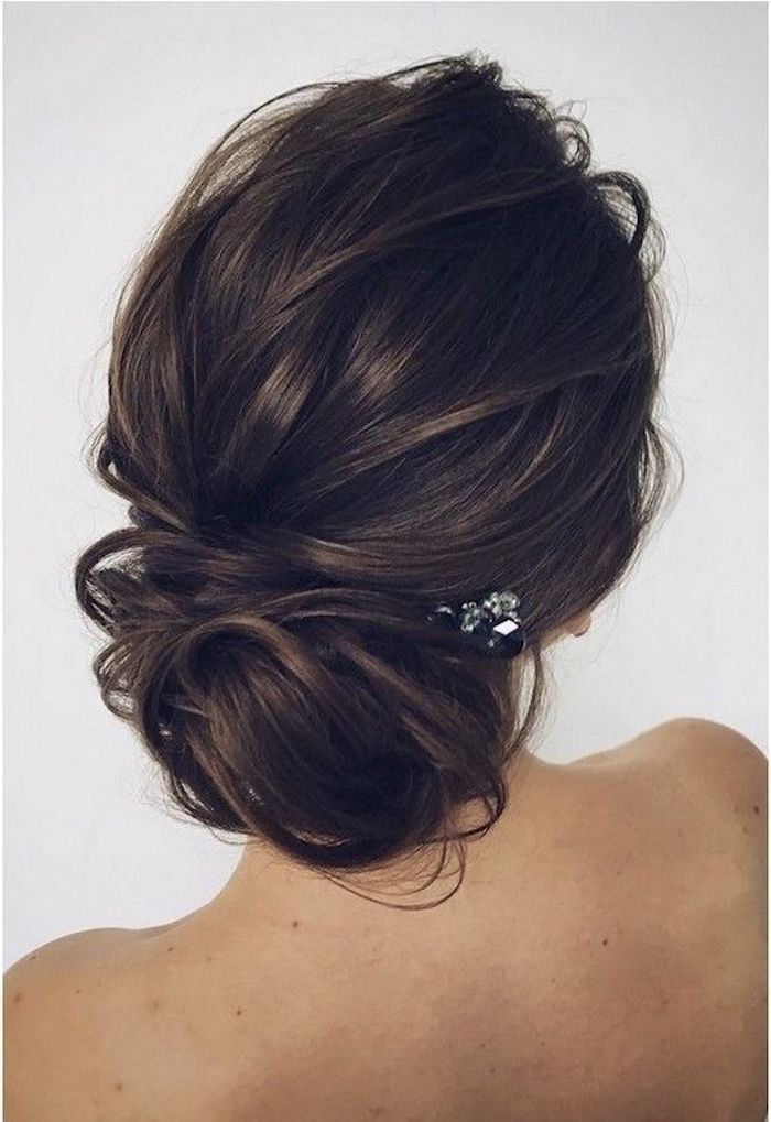 LOOSE UPDOS_Simple and stunning wedding hairstyles you'll love 6