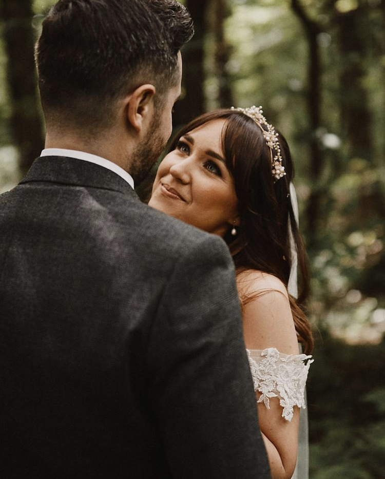 Bride Hayley wears the FLEUR wedding crown 1