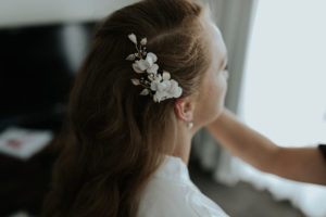 Bride Stephanie wears the Iris comb