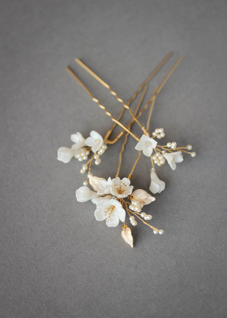 PETITE PINS in ivory and pale gold 1