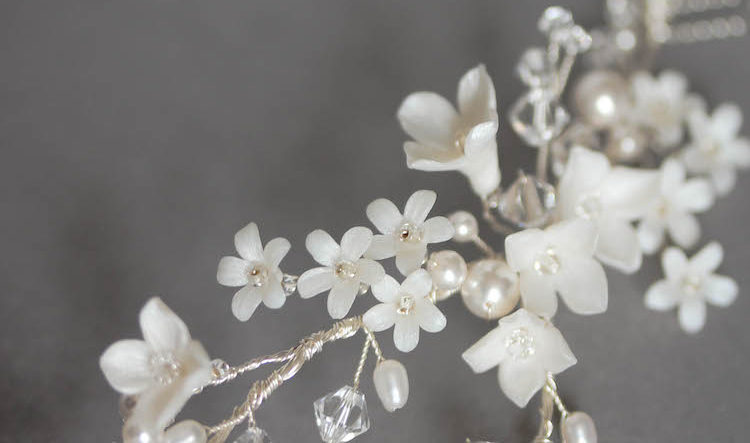 Overgrown Garden | A delicate hair vine for bride Leona