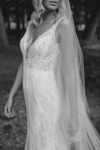MIDNIGHT long wedding veil with crystals 17
