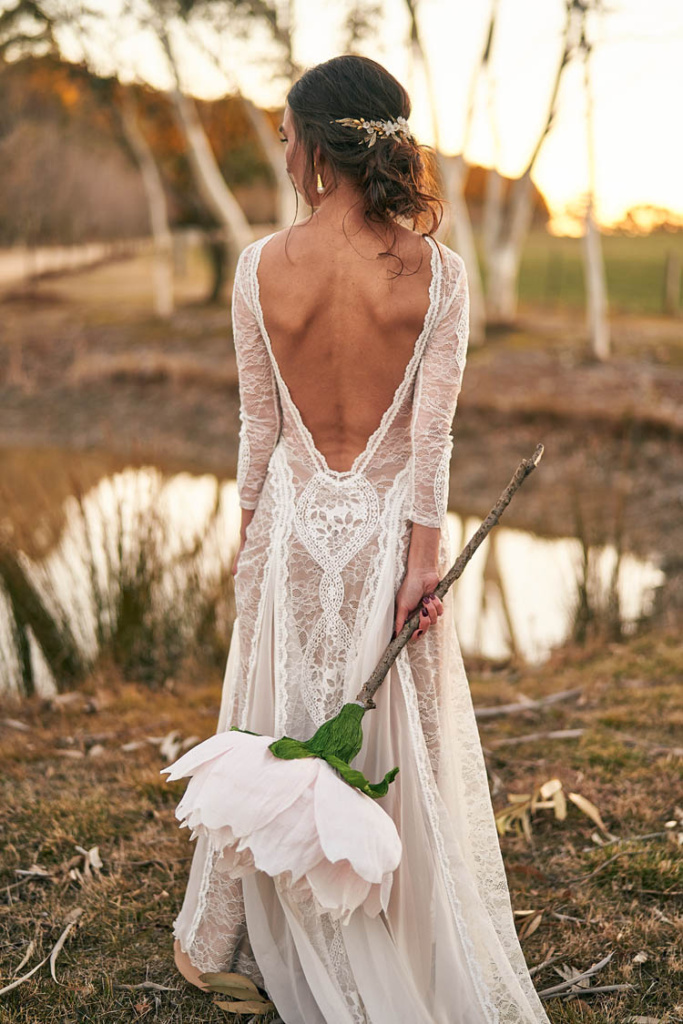 Bride Naz Wearing Versailles Headpiece 3