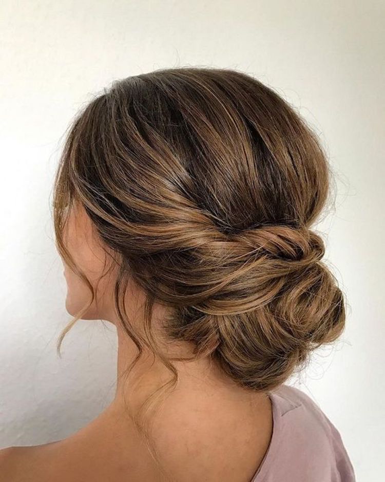 How to create an easy, elegant updo in just 10 minutes