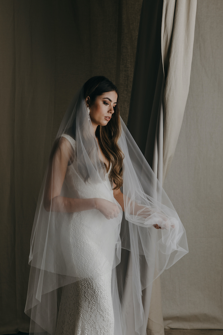 Fingertip veils, Short wedding veils, Pearl fingertip veils - TANIA MARAS