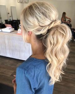 The essential guide to 2020 wedding hair_bridal ponytail 2