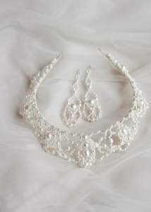 CASPIAN pearl bridal crown 4