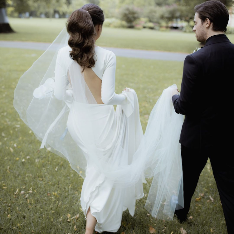 How to bustle a wedding veil 2