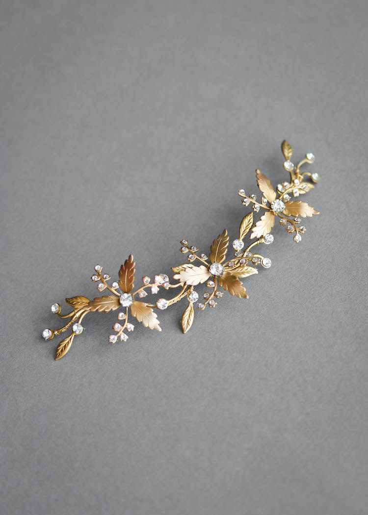 11 Celestial inspired wedding accessories_Gilded Lily hair piece 2