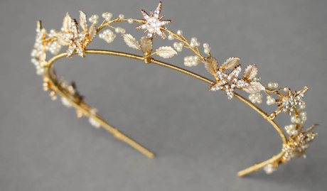11 Celestial Inspired Wedding Accessories Starry Night Crown 1