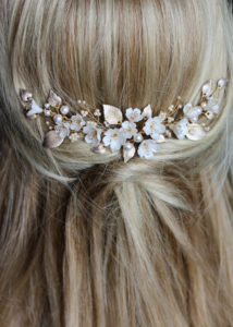 A bespoke floral bridal comb for NZ bride Taylor_7