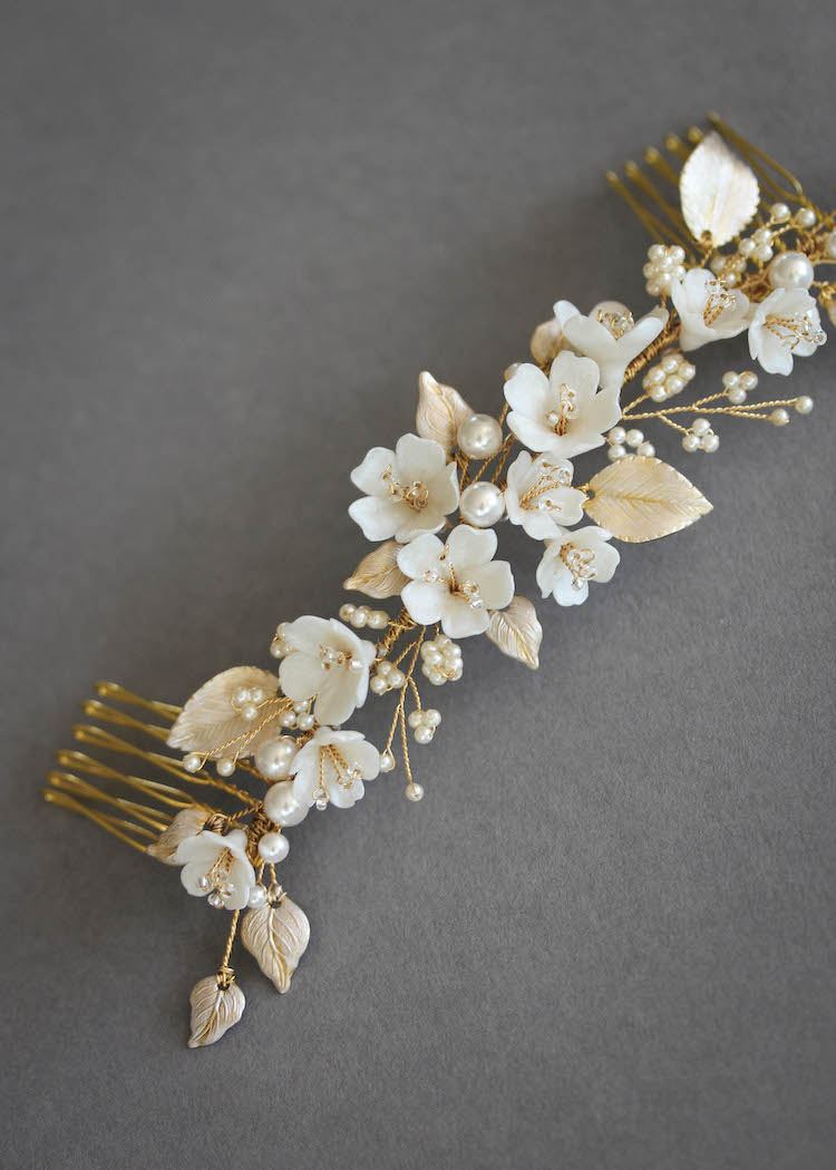 A bespoke floral bridal comb for NZ bride Taylor_8