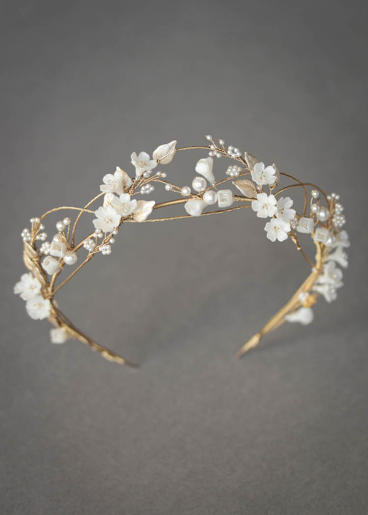 An airy and romantic floral crown for bride Megan 1