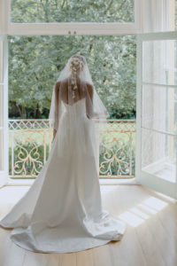 Wedding veils with blusher for elopements 8