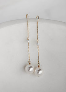 CECILE minimal pearl earrings 1