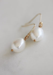 LARA pearl drop earrings 4