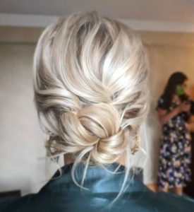 Our favourite updo hairstyles for the new season_relaxed updos 4